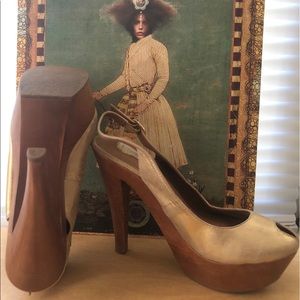⚠️MOVING OUT: Make best offer! Steve Madden Pumps